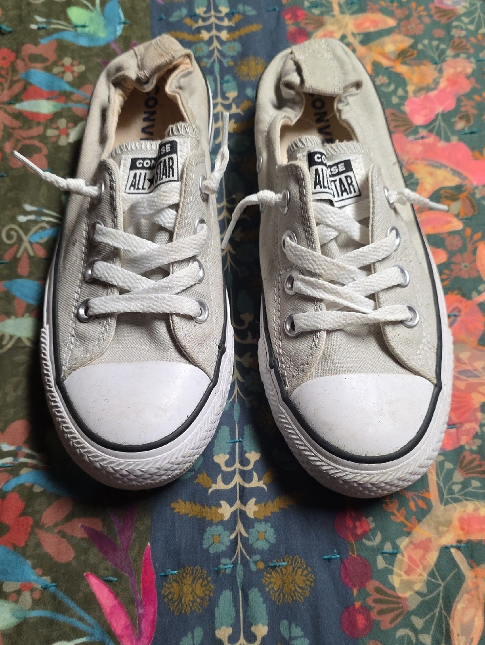 Converse  Low Top Light Gray 7.5 Womans Never Worn